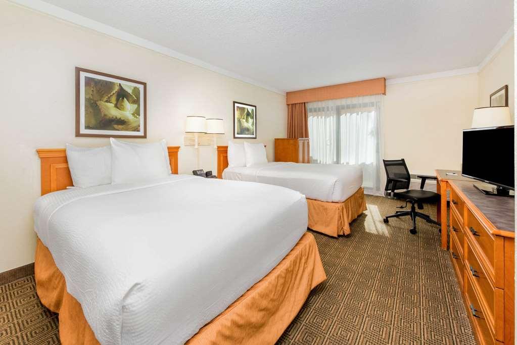 Hotel La Quinta By Wyndham Ft Lauderdale Cypress Creek 3*
